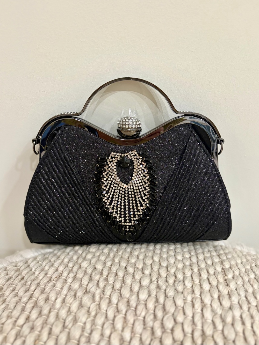 Rhinestone Kisslock Evening Bag with Crossbody Chain - Picture 8 of 10